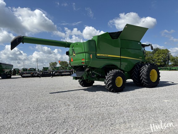 Photo of 2021 John Deere S780