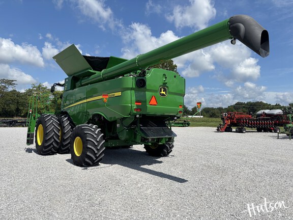 Photo of 2021 John Deere S780