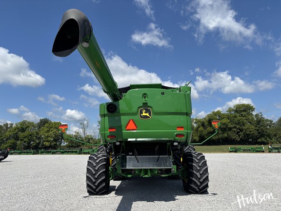 Photo of 2021 John Deere S780