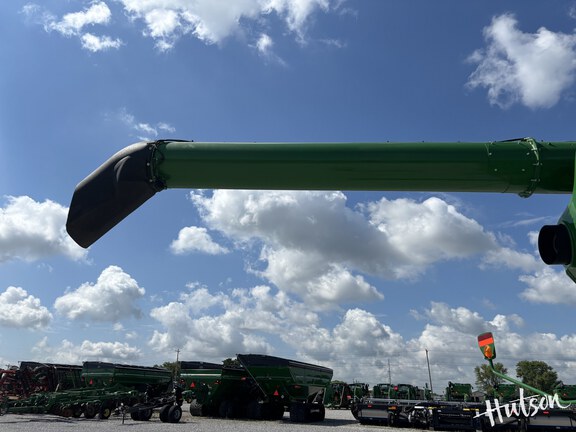 Photo of 2021 John Deere S780