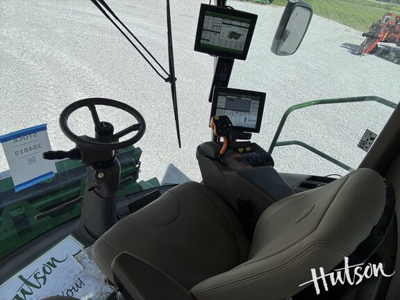 Photo of 2021 John Deere S780