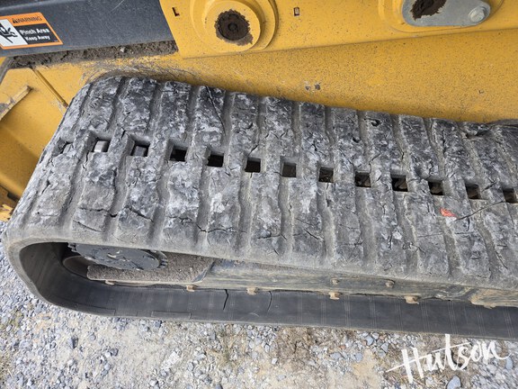 Photo of 2023 John Deere 333G