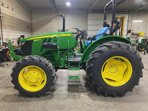 2024 John Deere 5067E Image 1