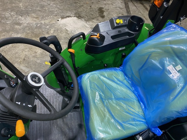 2024 John Deere 5067E Image 6