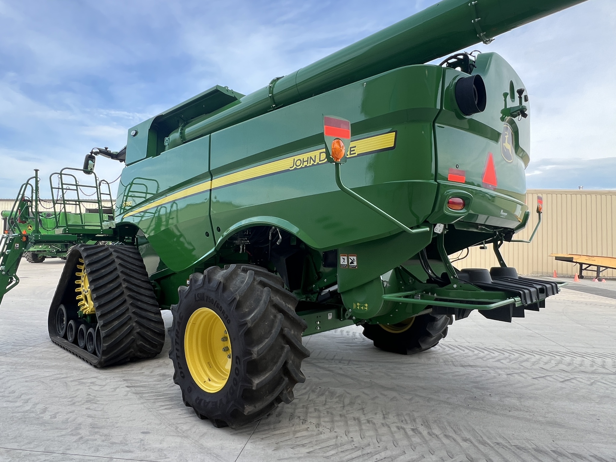 2024 John Deere S780 Image 6
