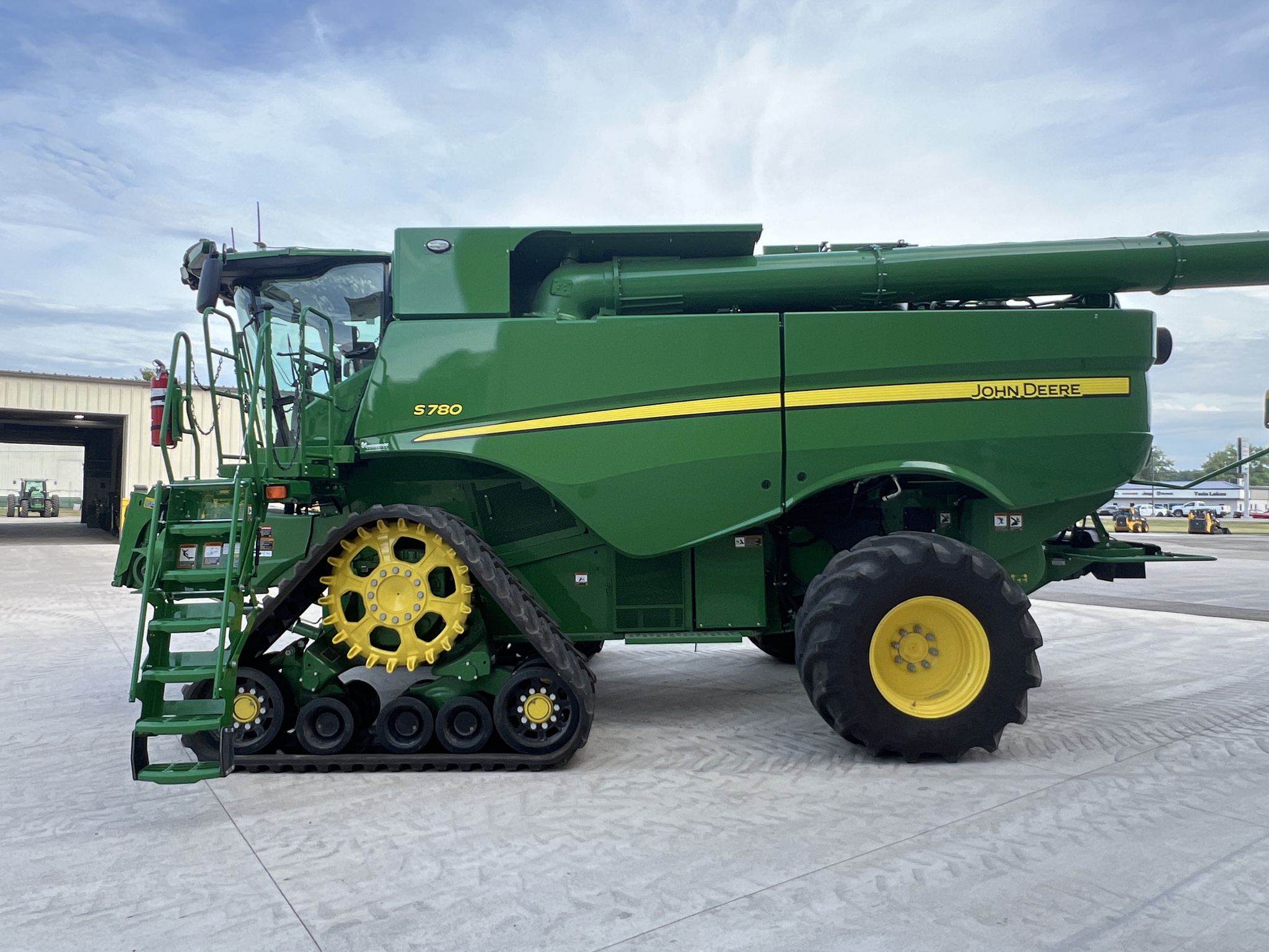 2024 John Deere S780 Image 7