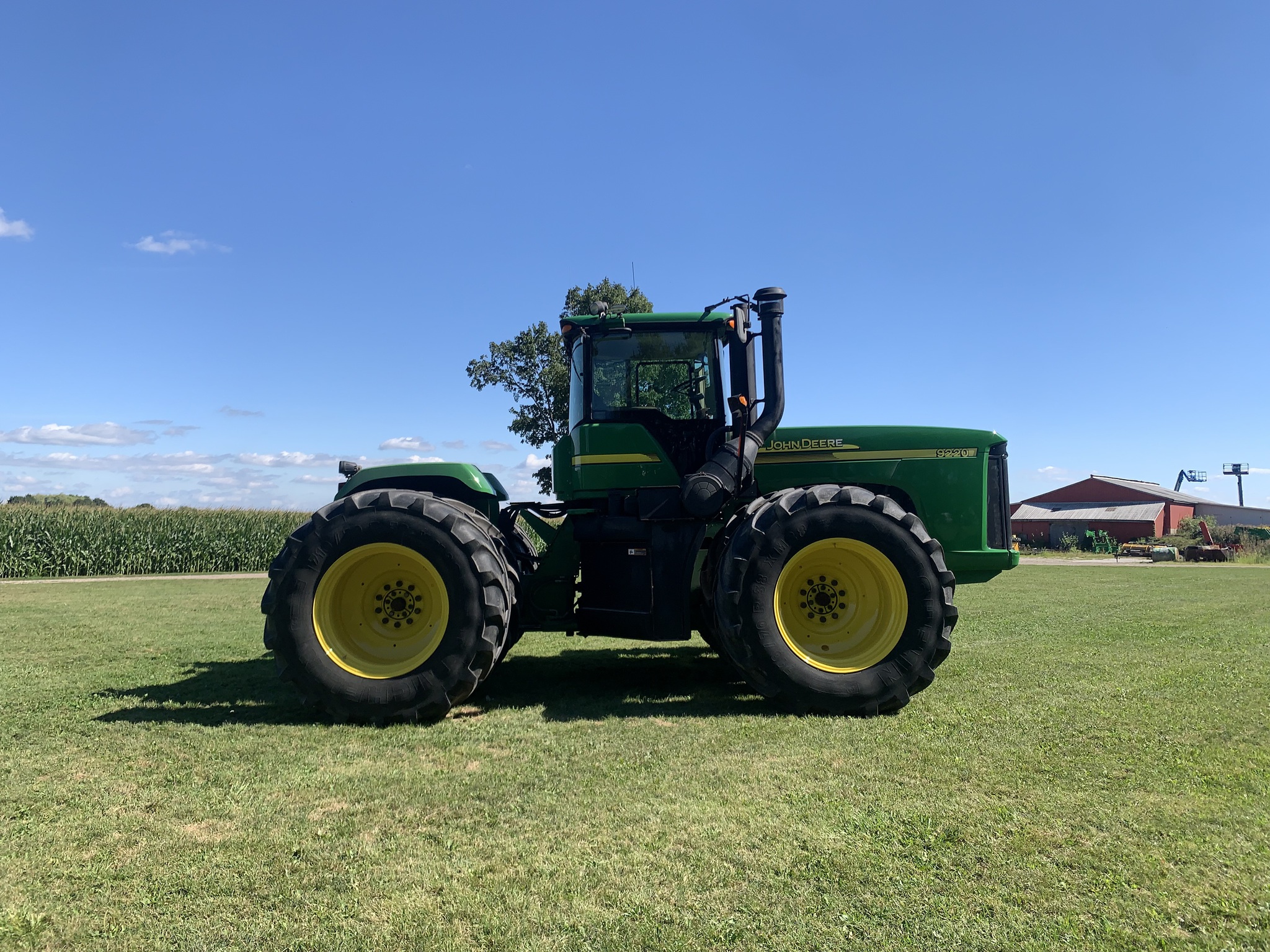 2006 John Deere 9220 Image 2
