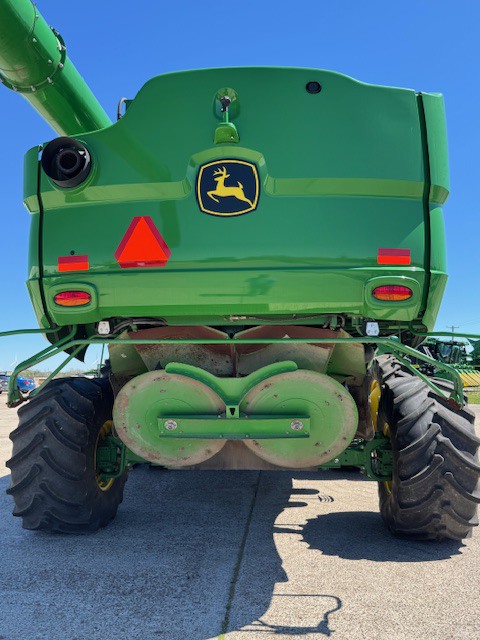 2022 John Deere S780 Image 9
