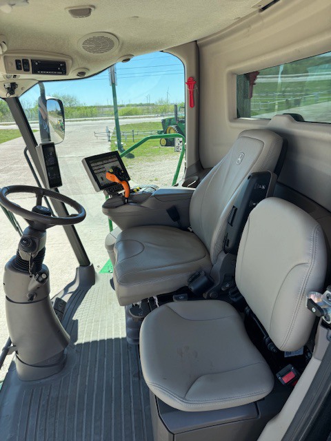 2022 John Deere S780 Image 12