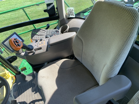 Photo of 2022 John Deere 9800