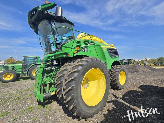 Photo of 2022 John Deere 9800