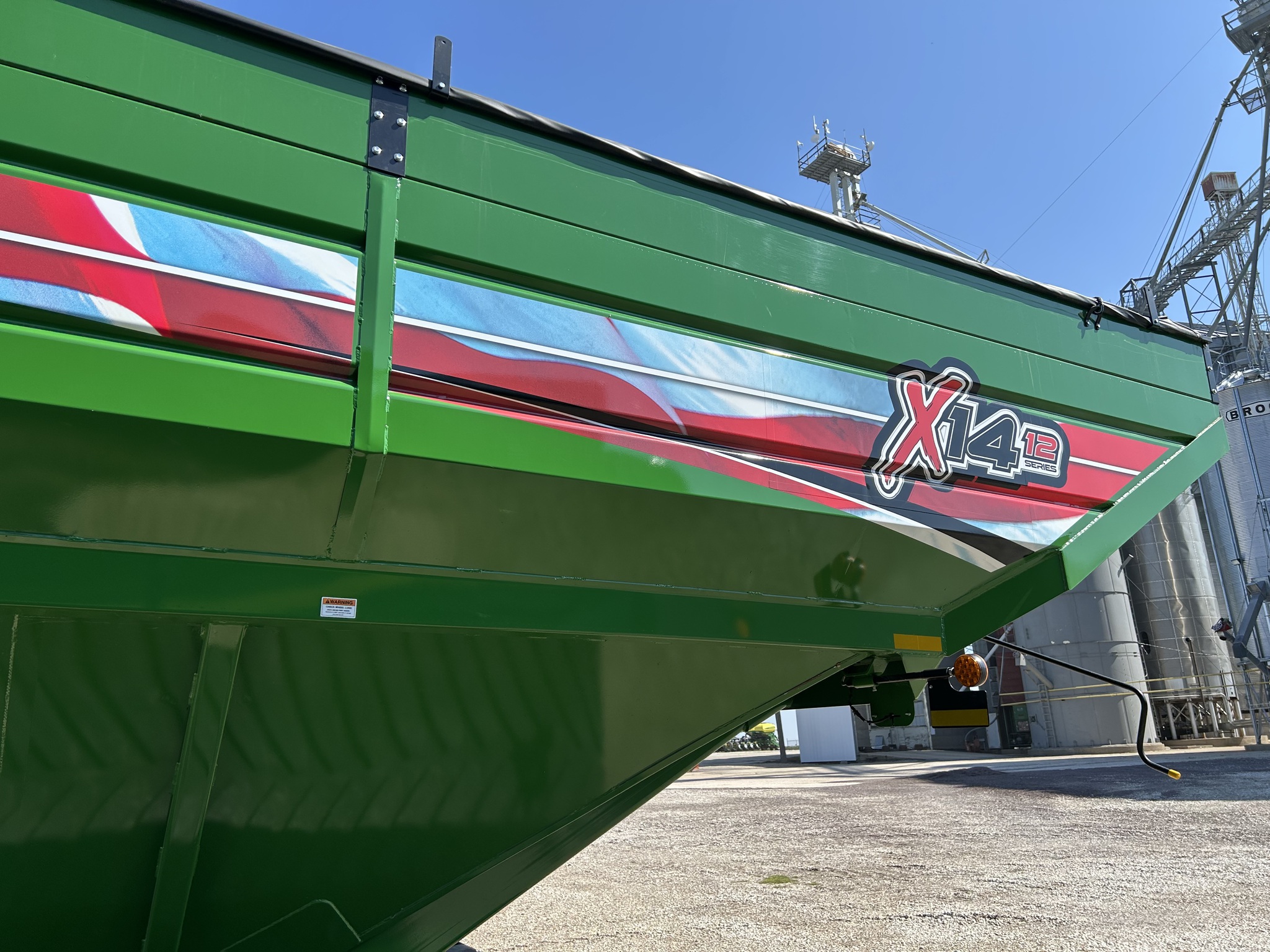 2022 J&M 1412-20T at Heritage Tractor in Roanoke, IL