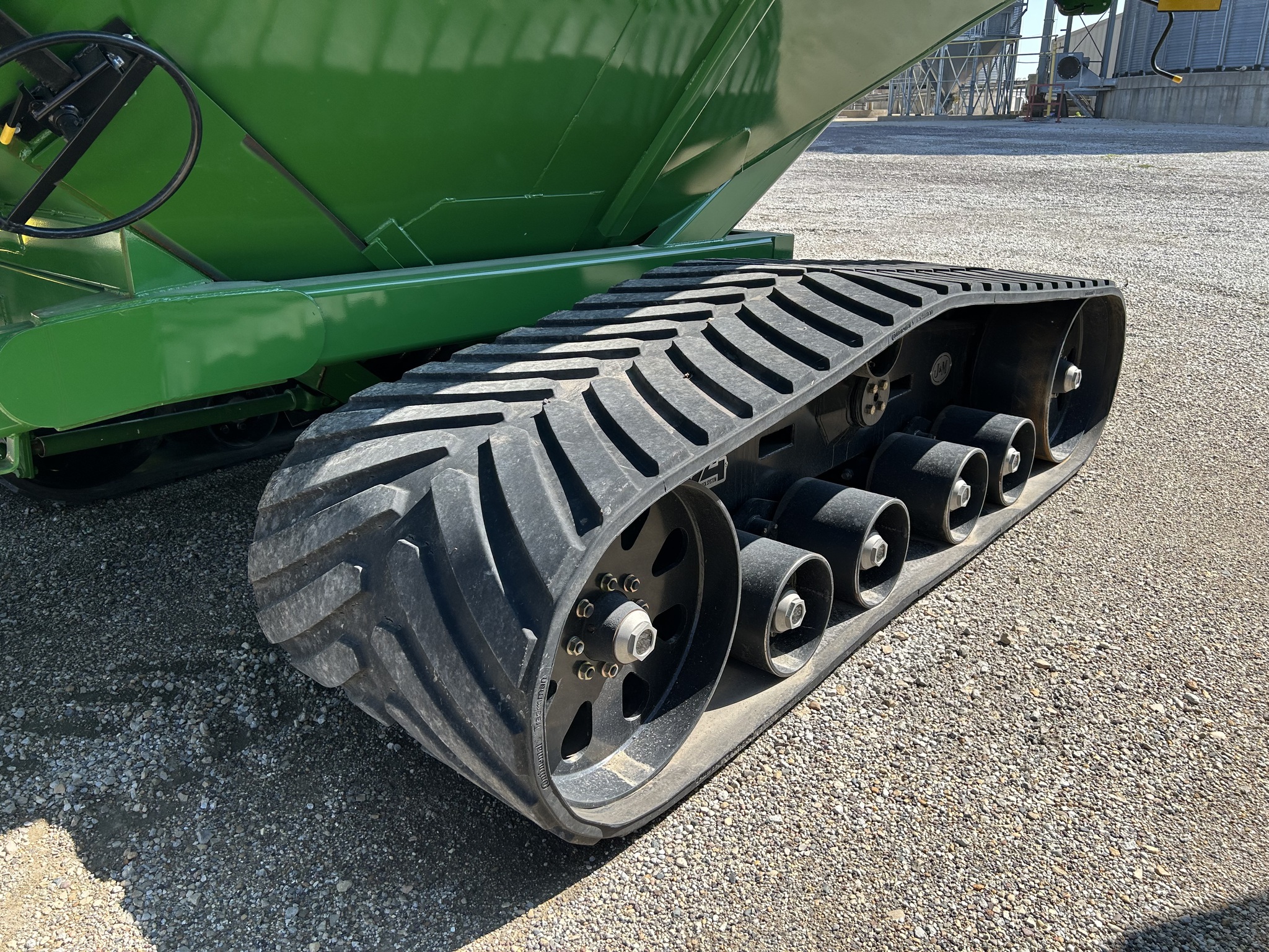  2022 J&M 1412-20T at Heritage Tractor in Roanoke, IL