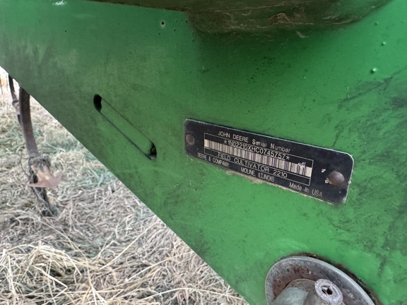 2012 John Deere 2210 - Photo2