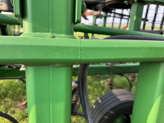 2012 John Deere 2210 - Photo12