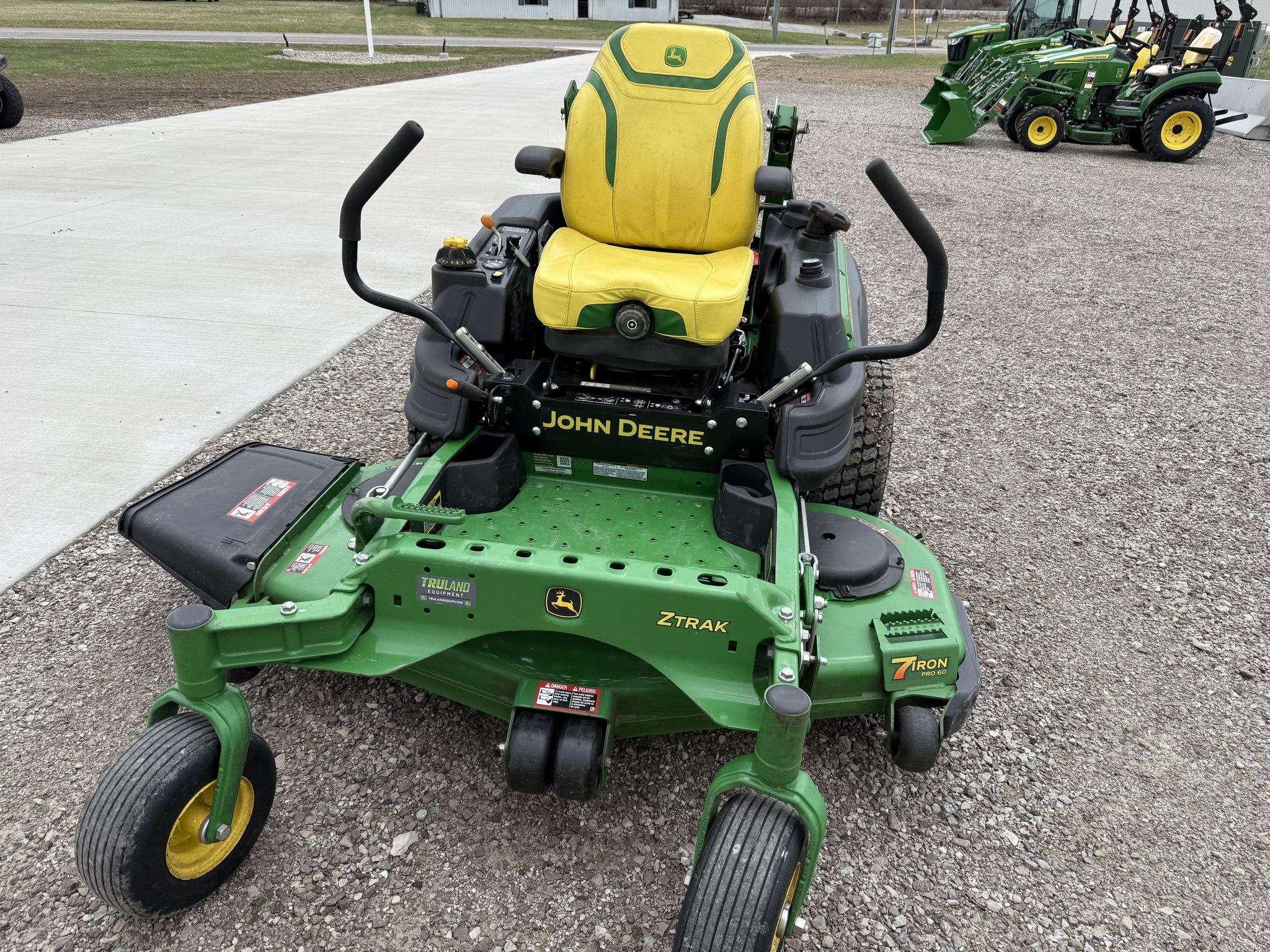 2024 John Deere Z920M Image 6