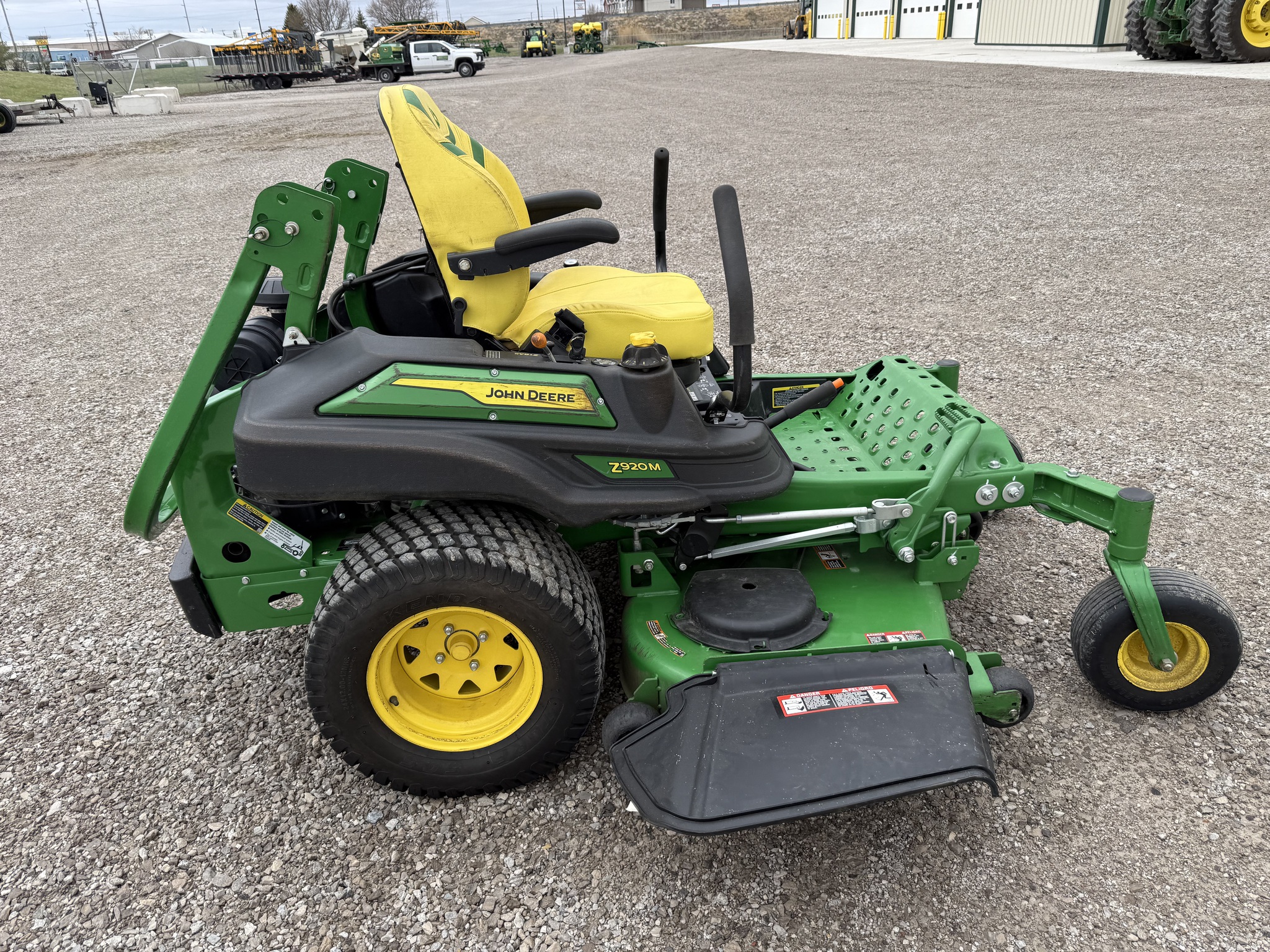 2024 John Deere Z920M Image 10