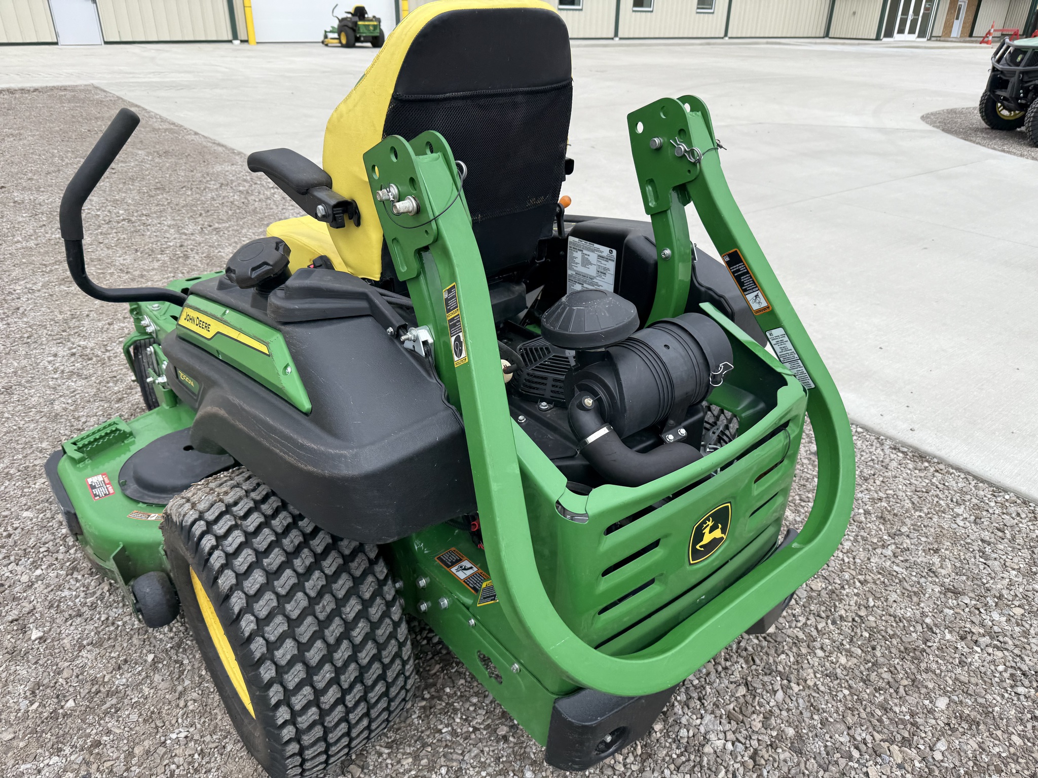 2024 John Deere Z920M Image 14