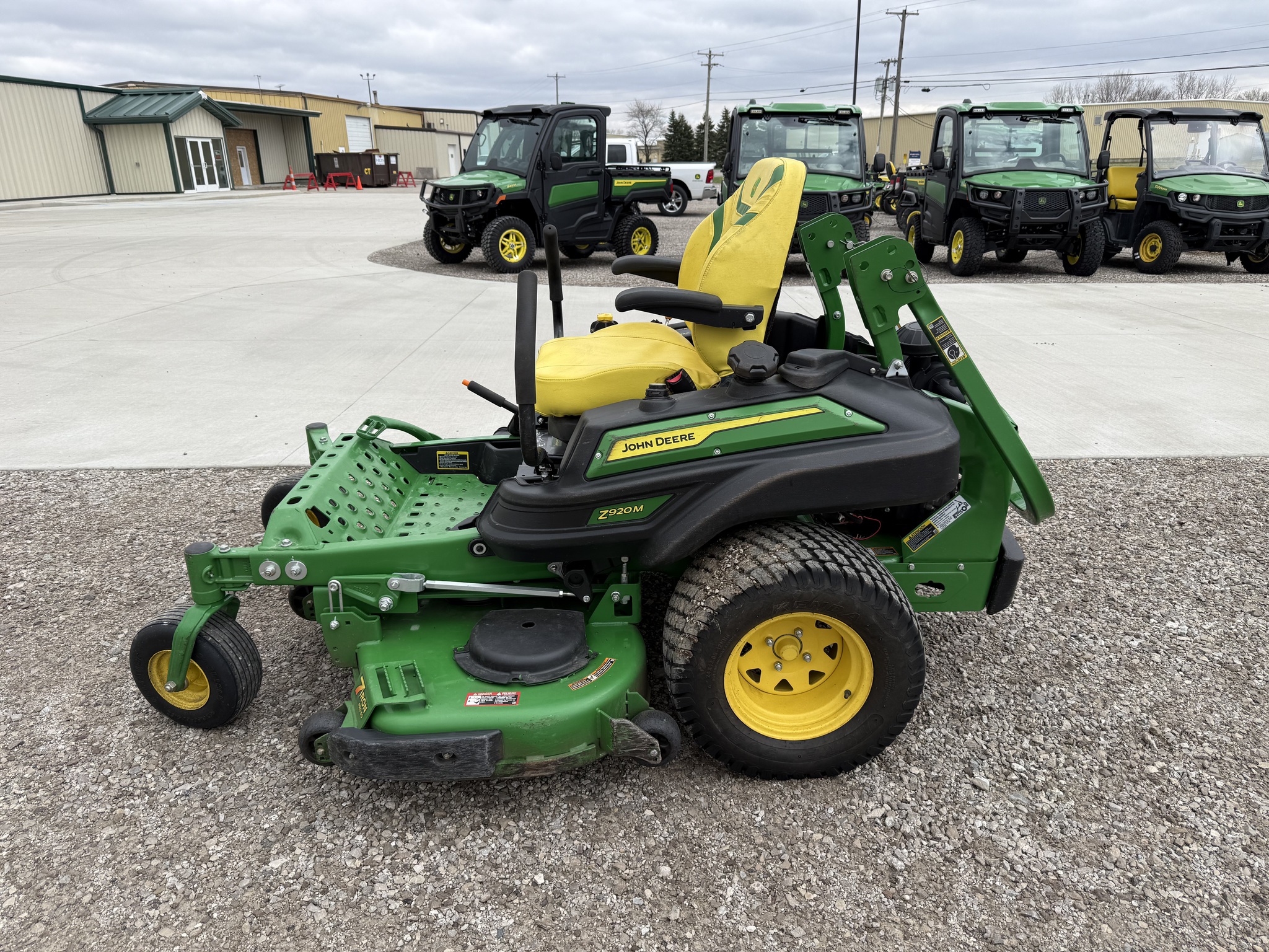 2024 John Deere Z920M Image 1