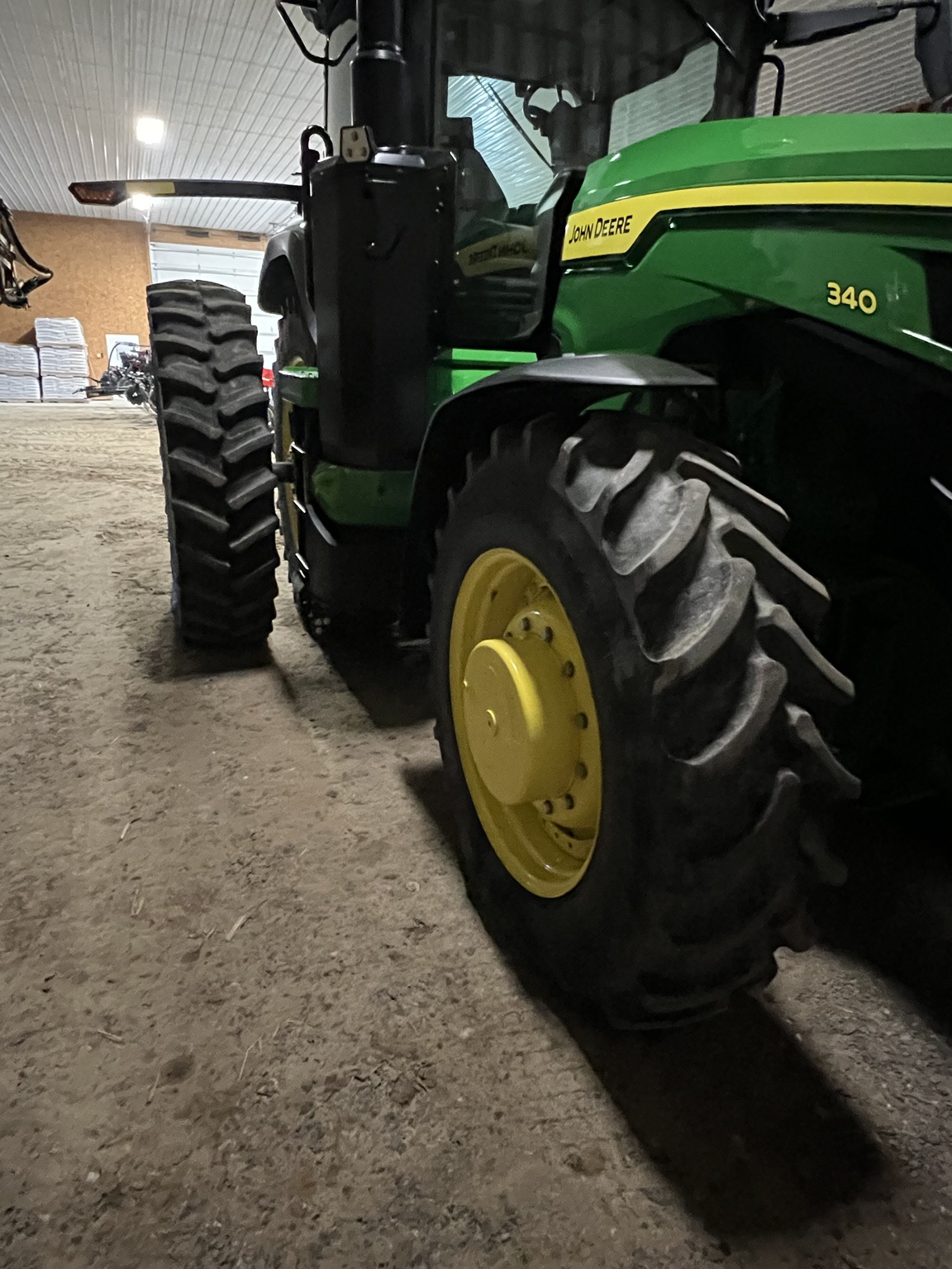 2024 John Deere 8R 340 Image 4
