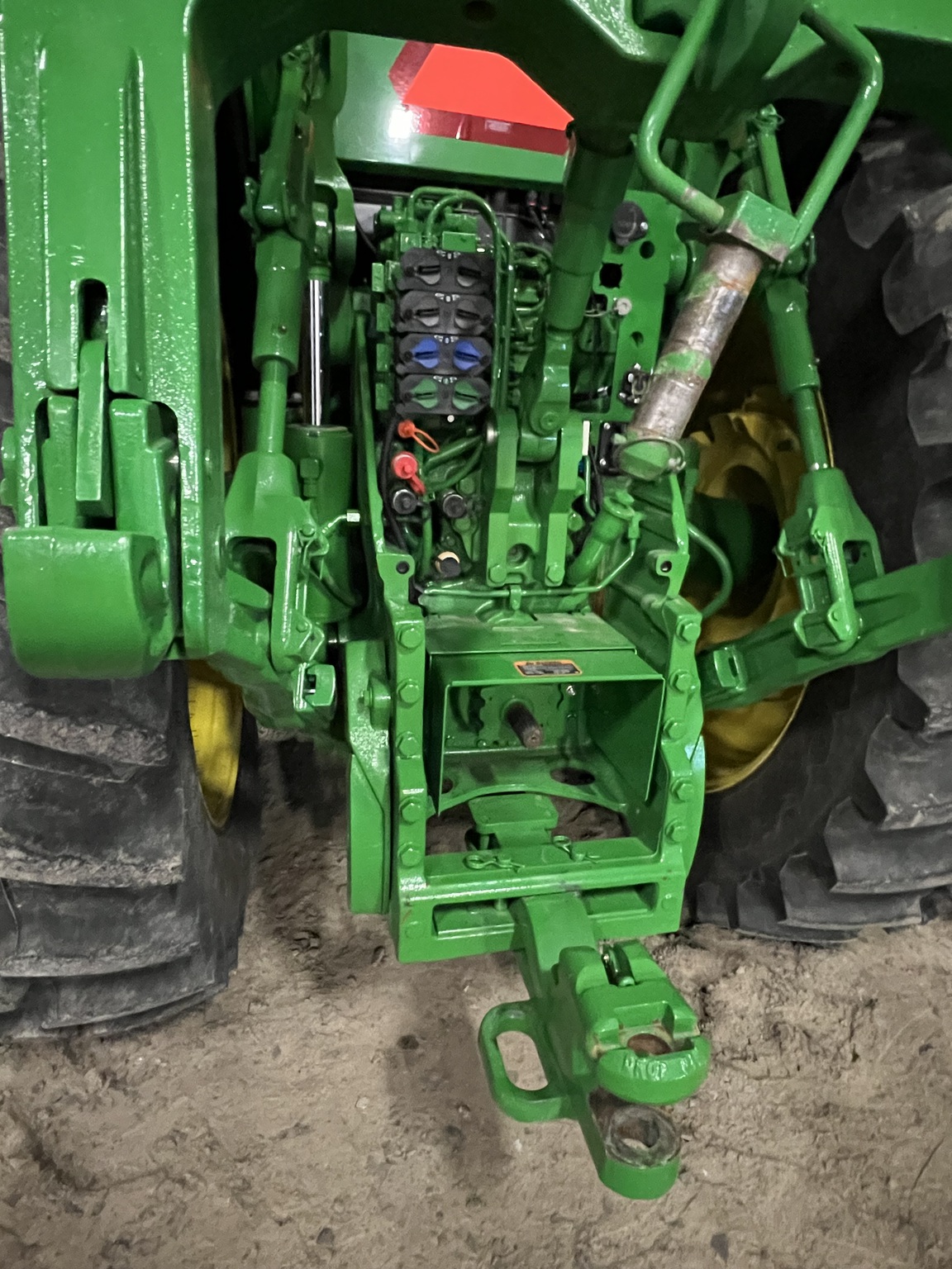 2024 John Deere 8R 340 Image 6
