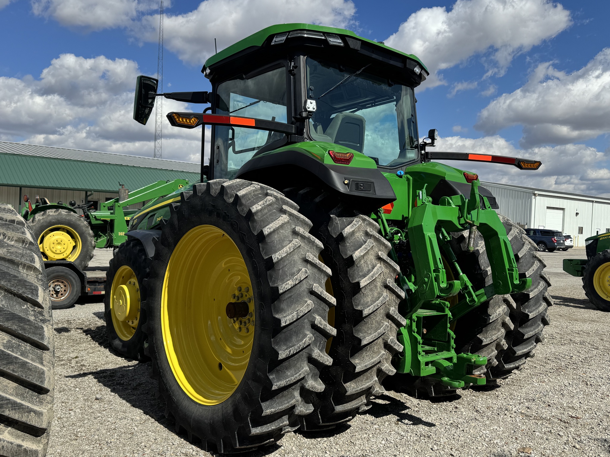 2024 John Deere 8R 340 Image 3