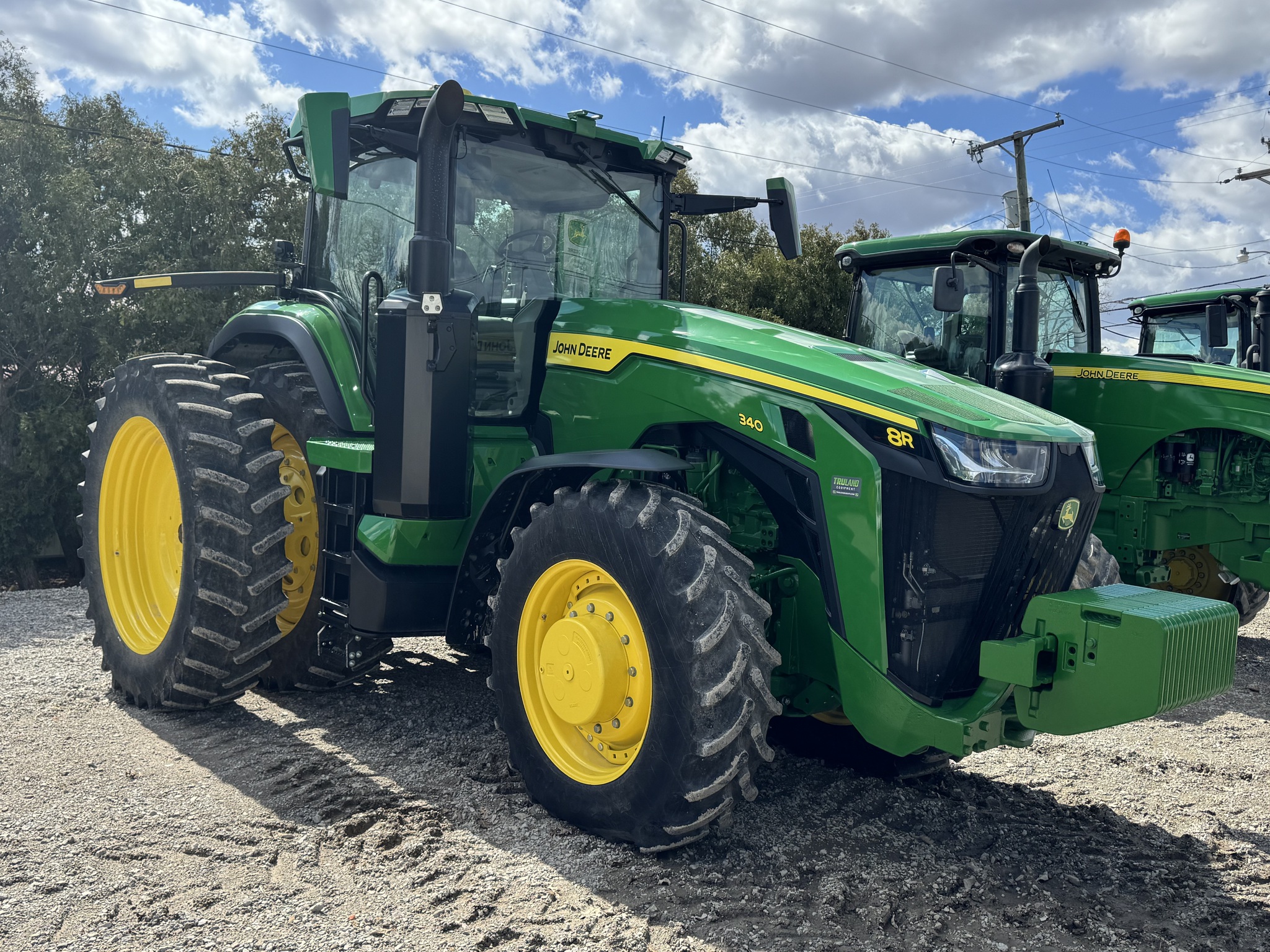 2024 John Deere 8R 340 Image 2
