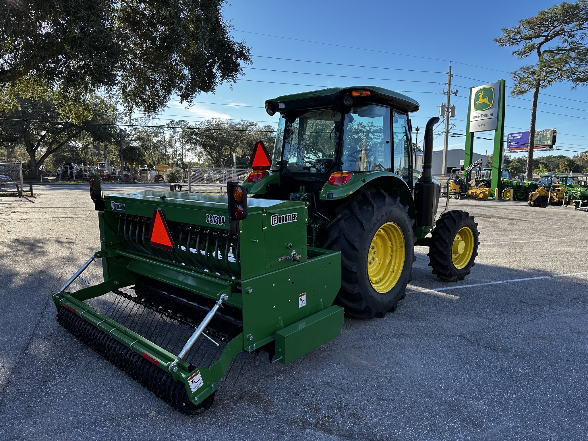 2025 John Deere 5090E Image 7