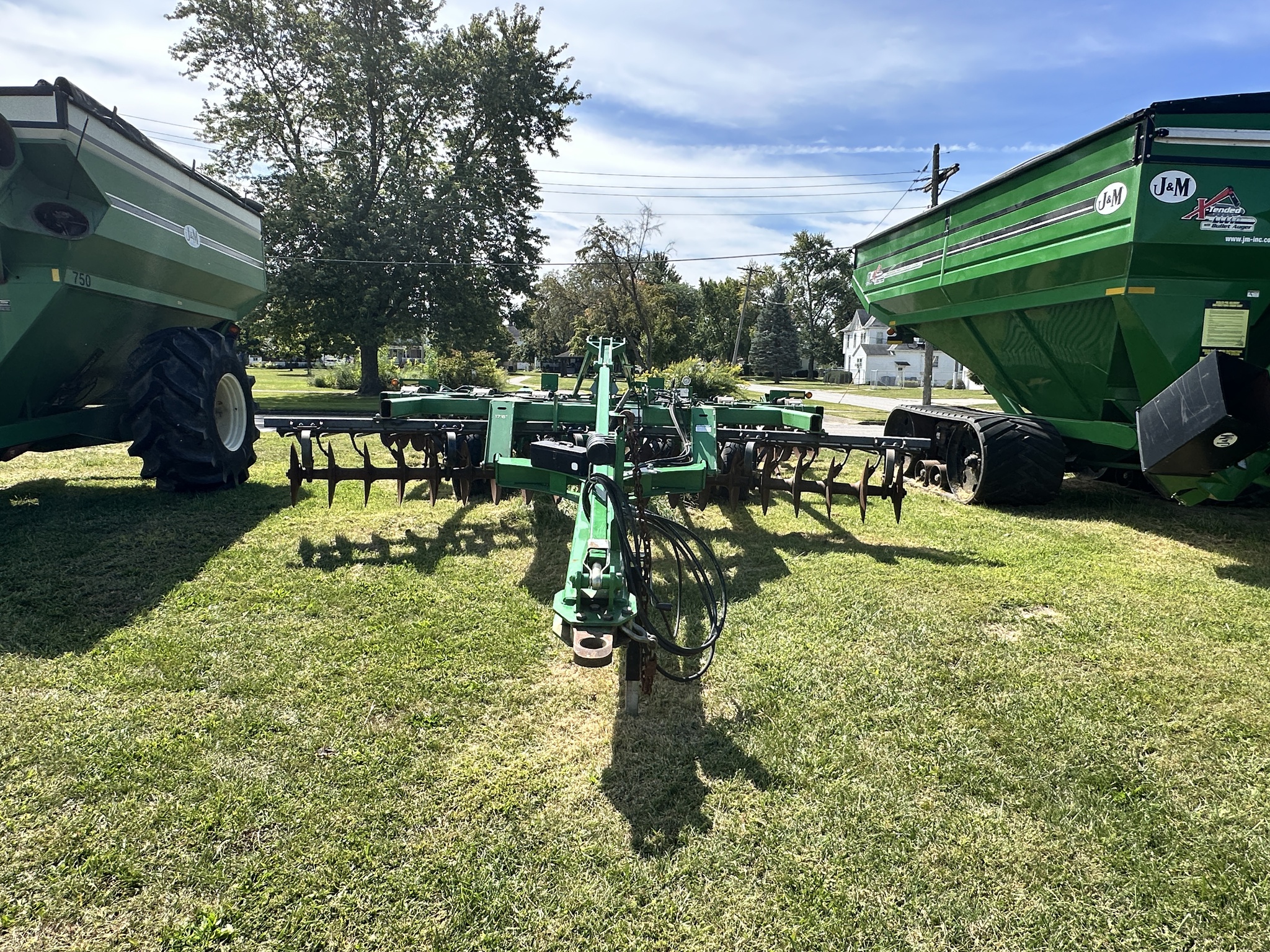  2013 John Deere 2720 at Heritage Tractor in Lacon, IL
