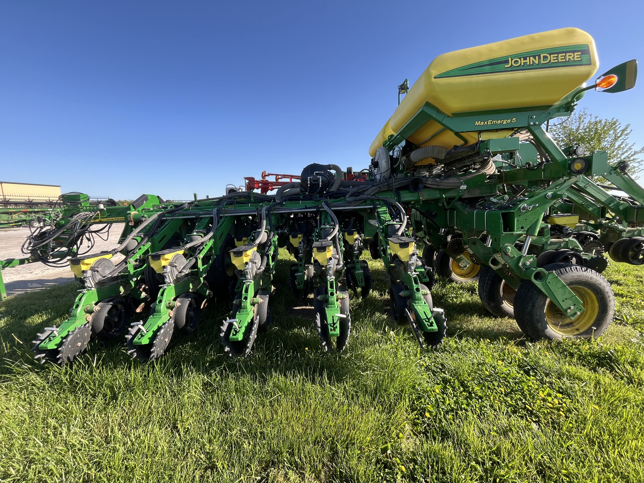  2018 John Deere 1795 at Heritage Tractor in Nevada, MO