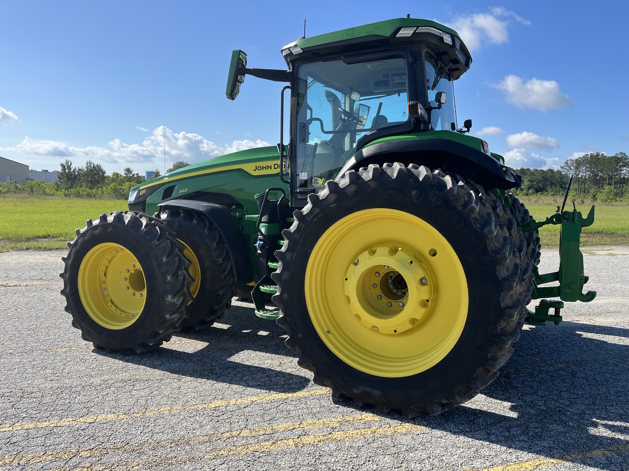 2023 John Deere 8R 340 Image 4