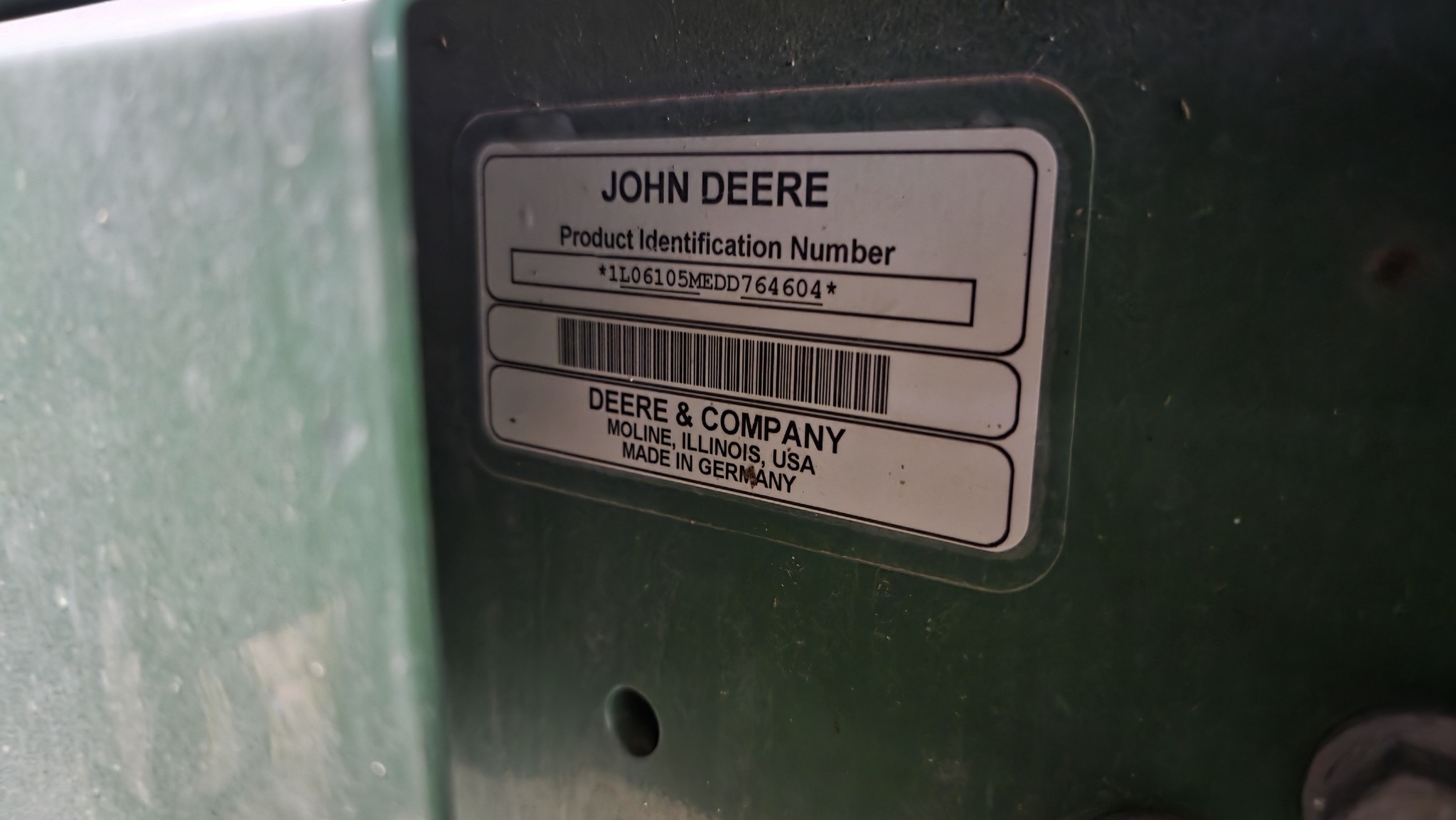 2013 John Deere 6105M Image 27