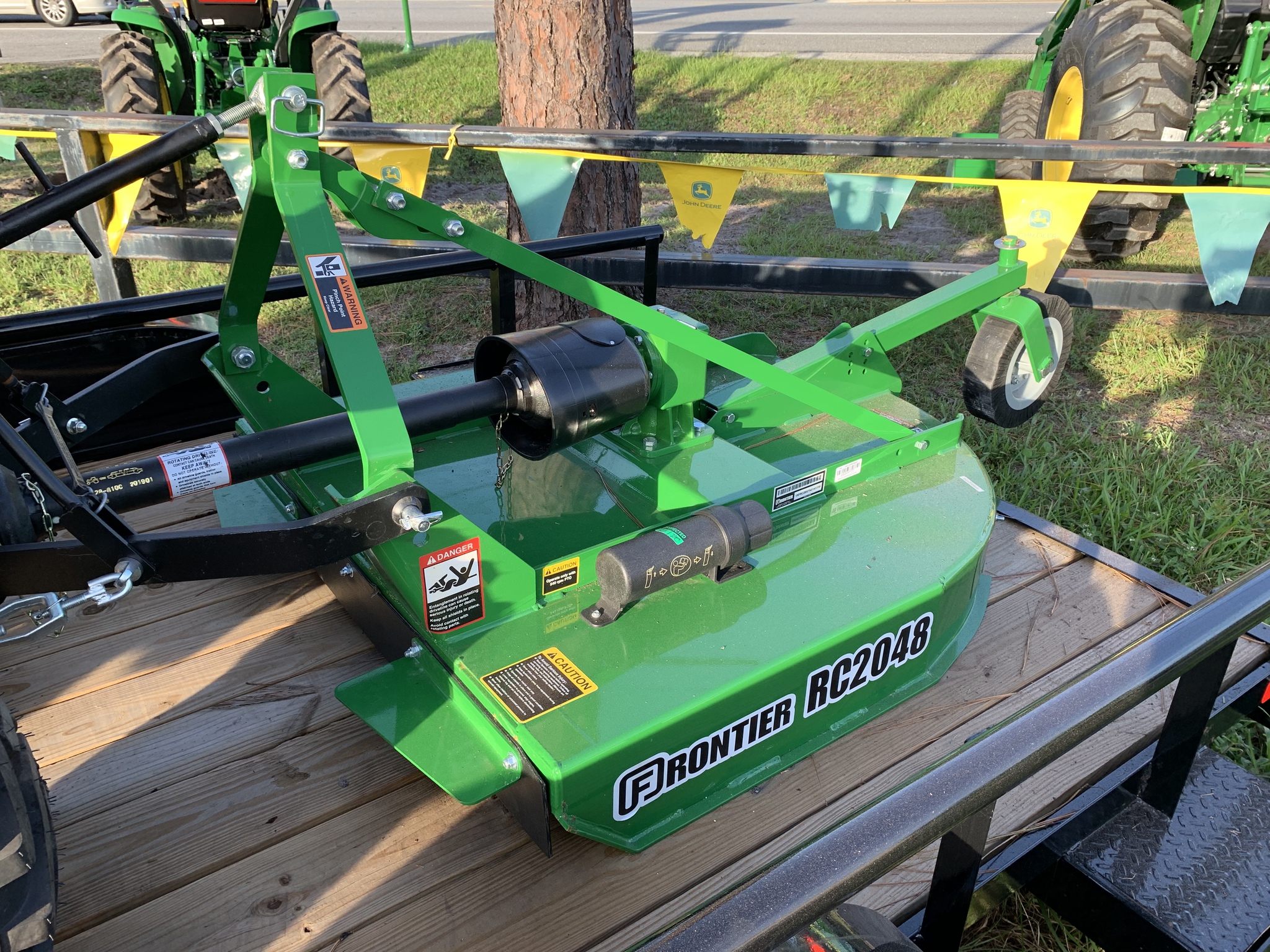 2024 John Deere 1023E Image 5