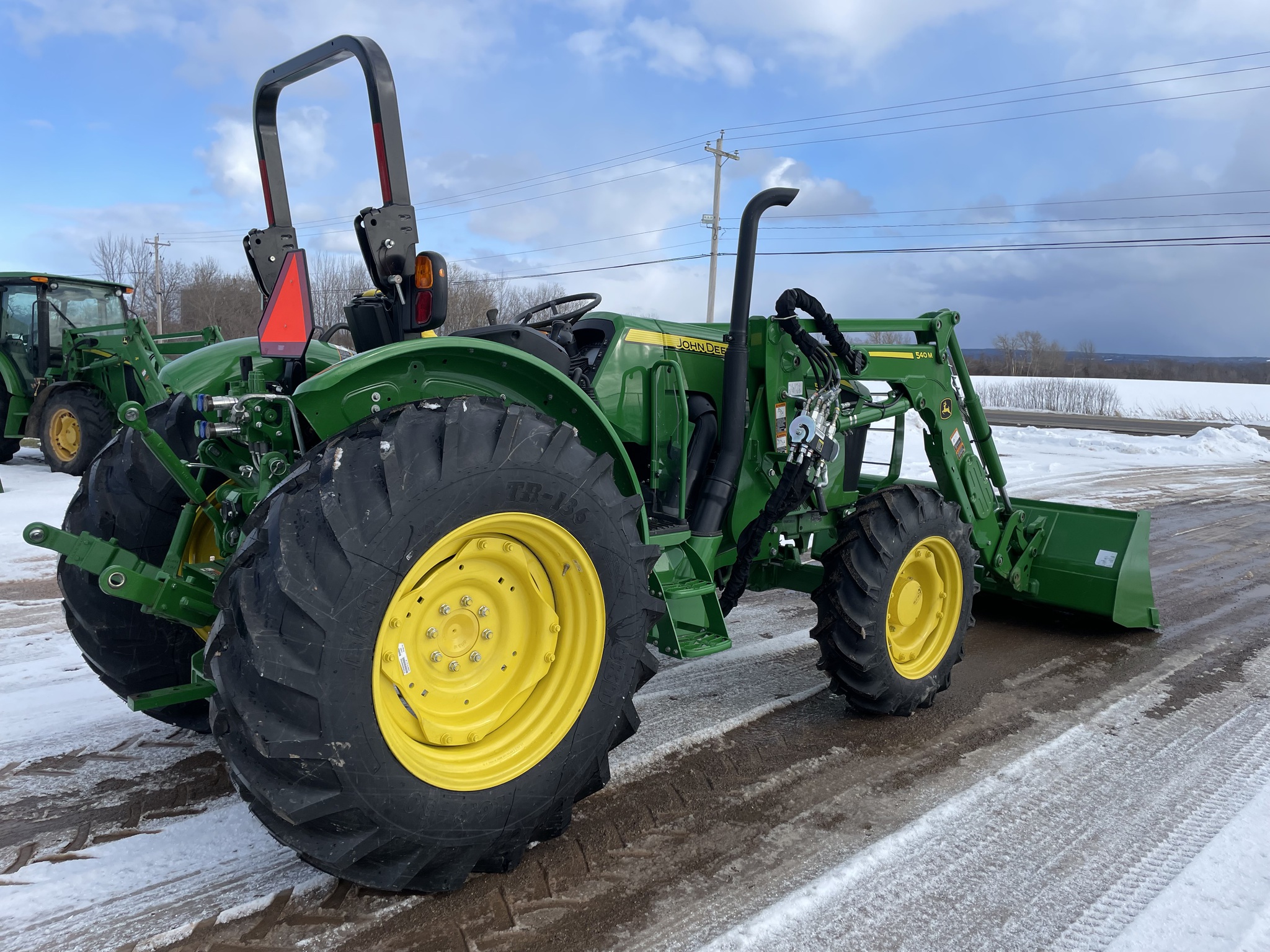 2024 John Deere 5090E Image 5