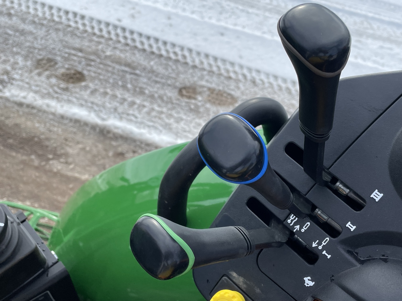 2024 John Deere 5090E Image 18