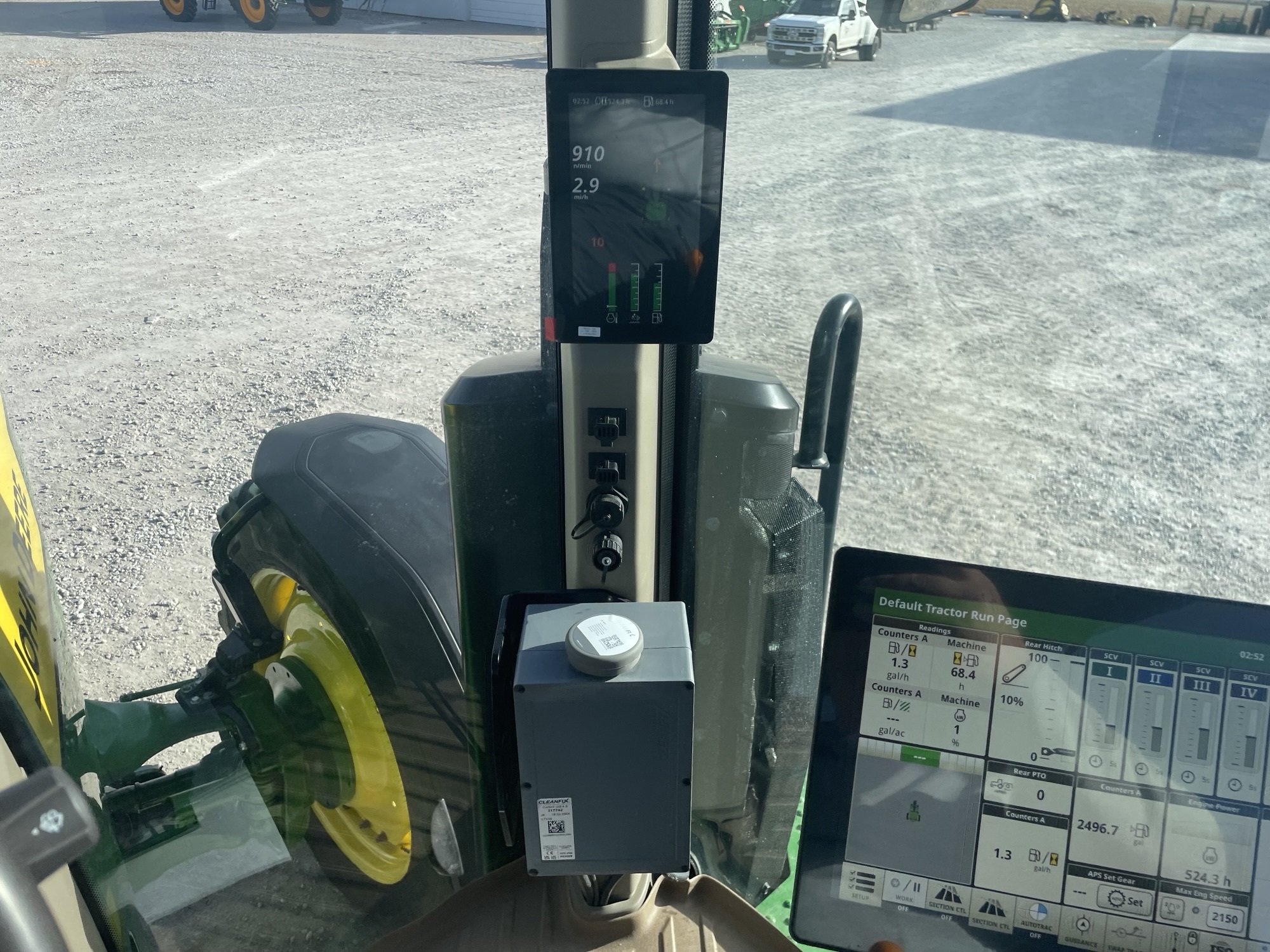 2024 John Deere 8R 310 Image 9