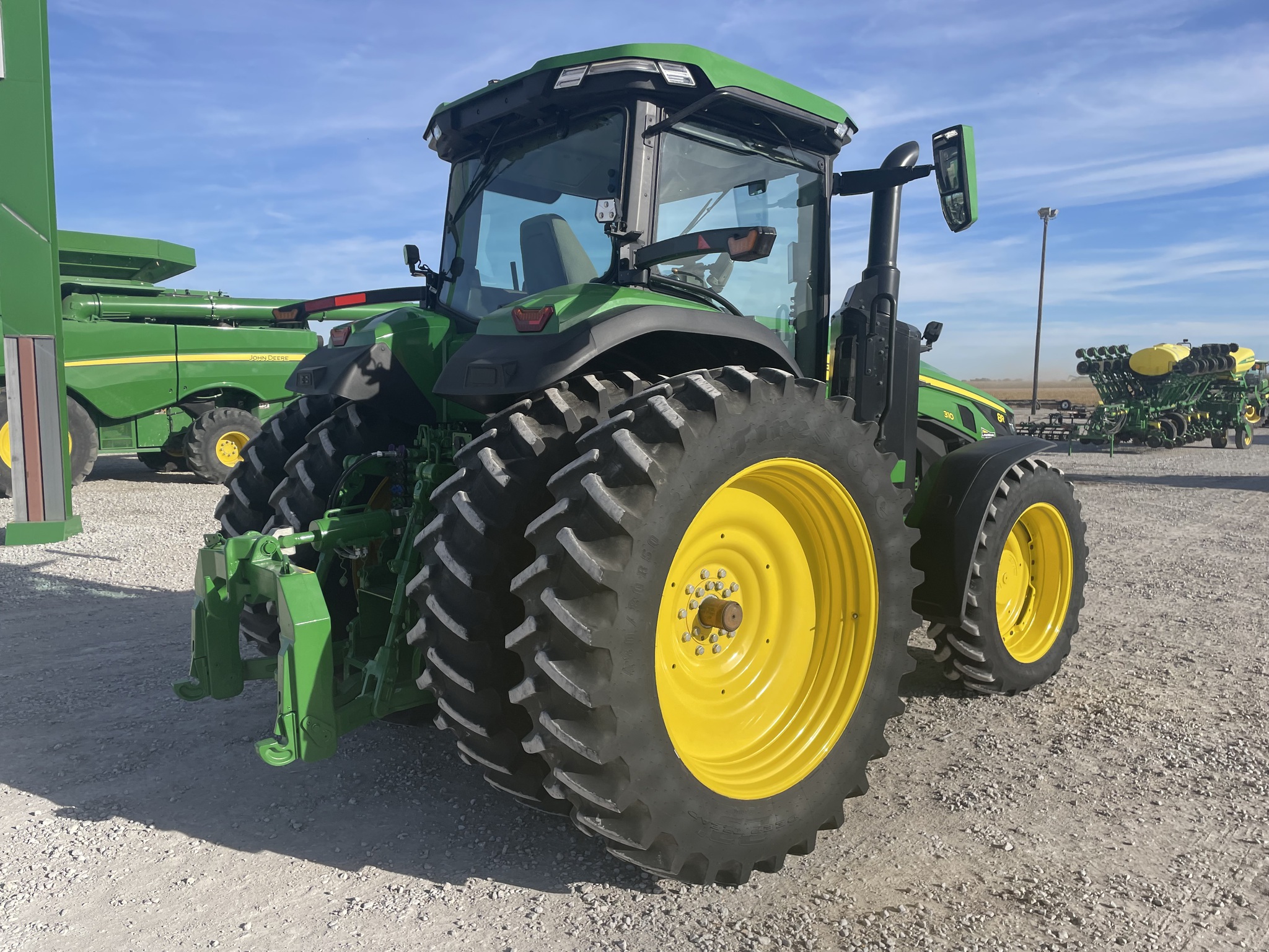 2024 John Deere 8R 310 Image 6