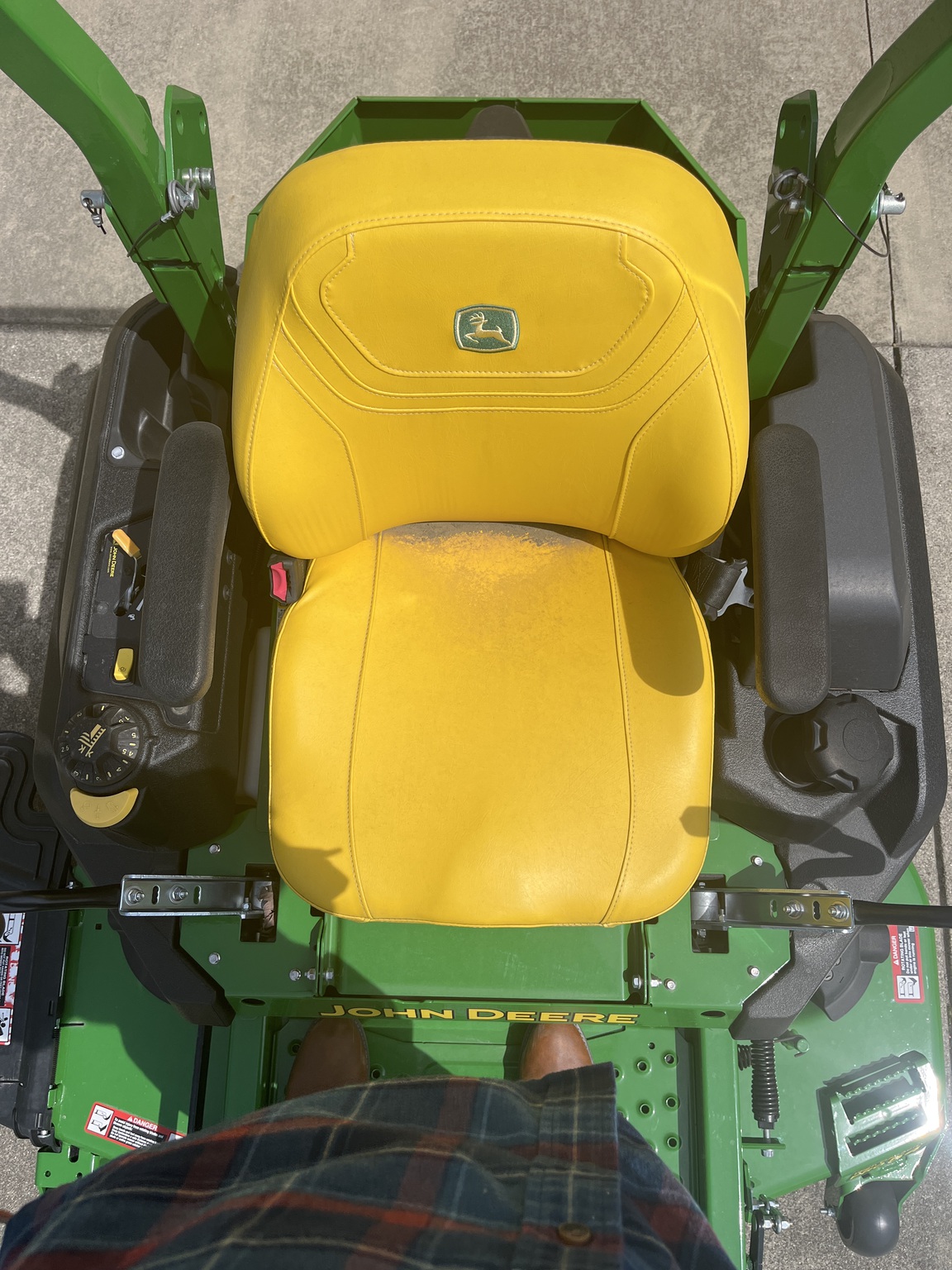 2024 John Deere Z720E Image 5