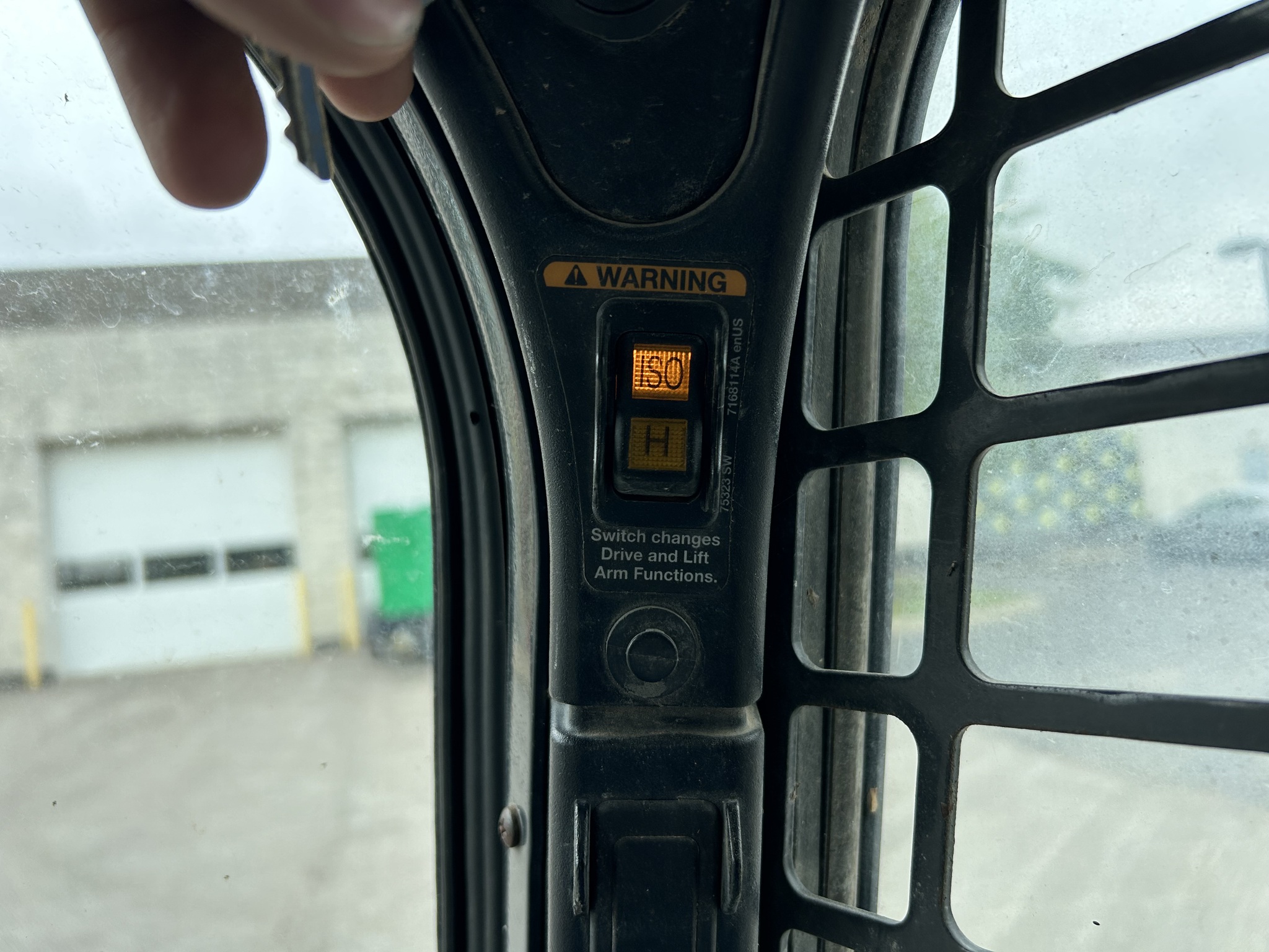 2018 Bobcat S550 Image 13