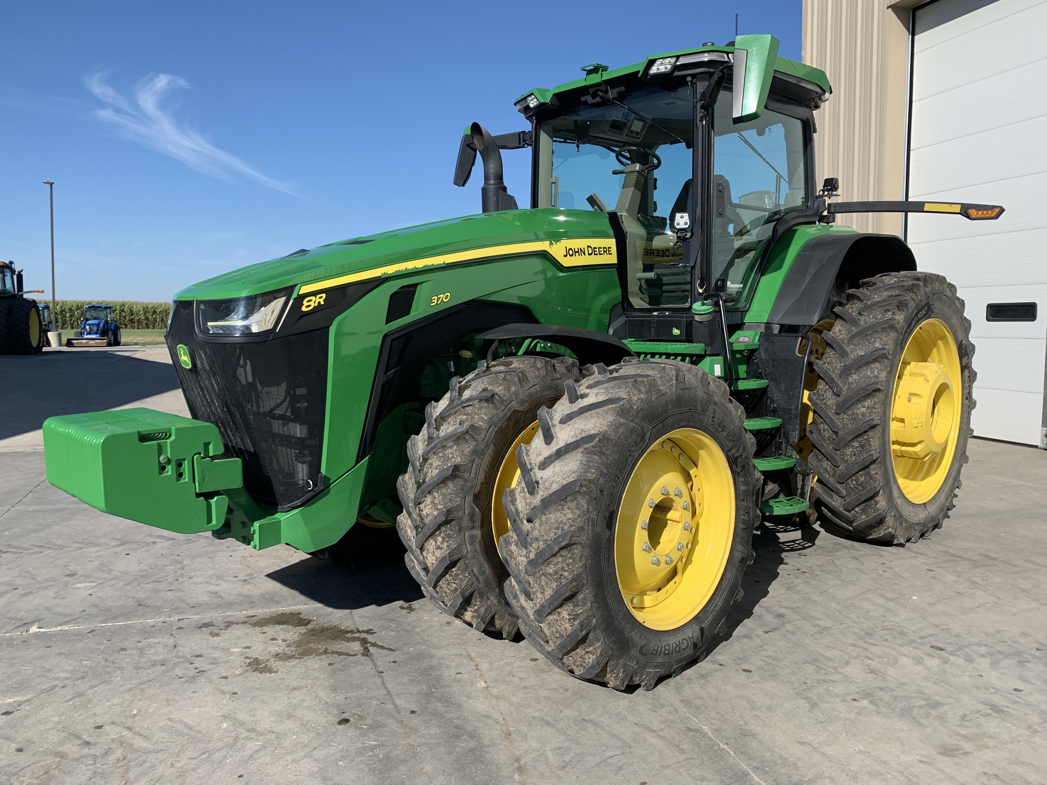 2022 John Deere 8R 370 Image 7