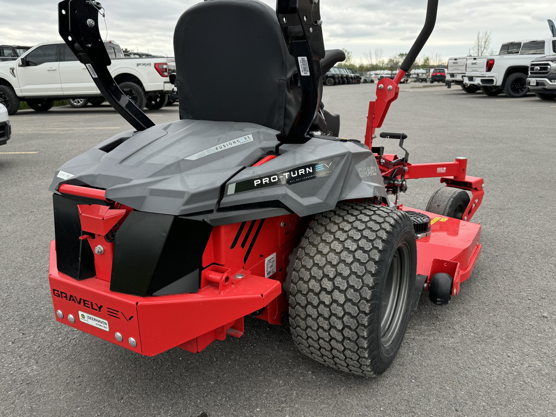 2022 Gravely PRO-TURN EV 60 Image 4