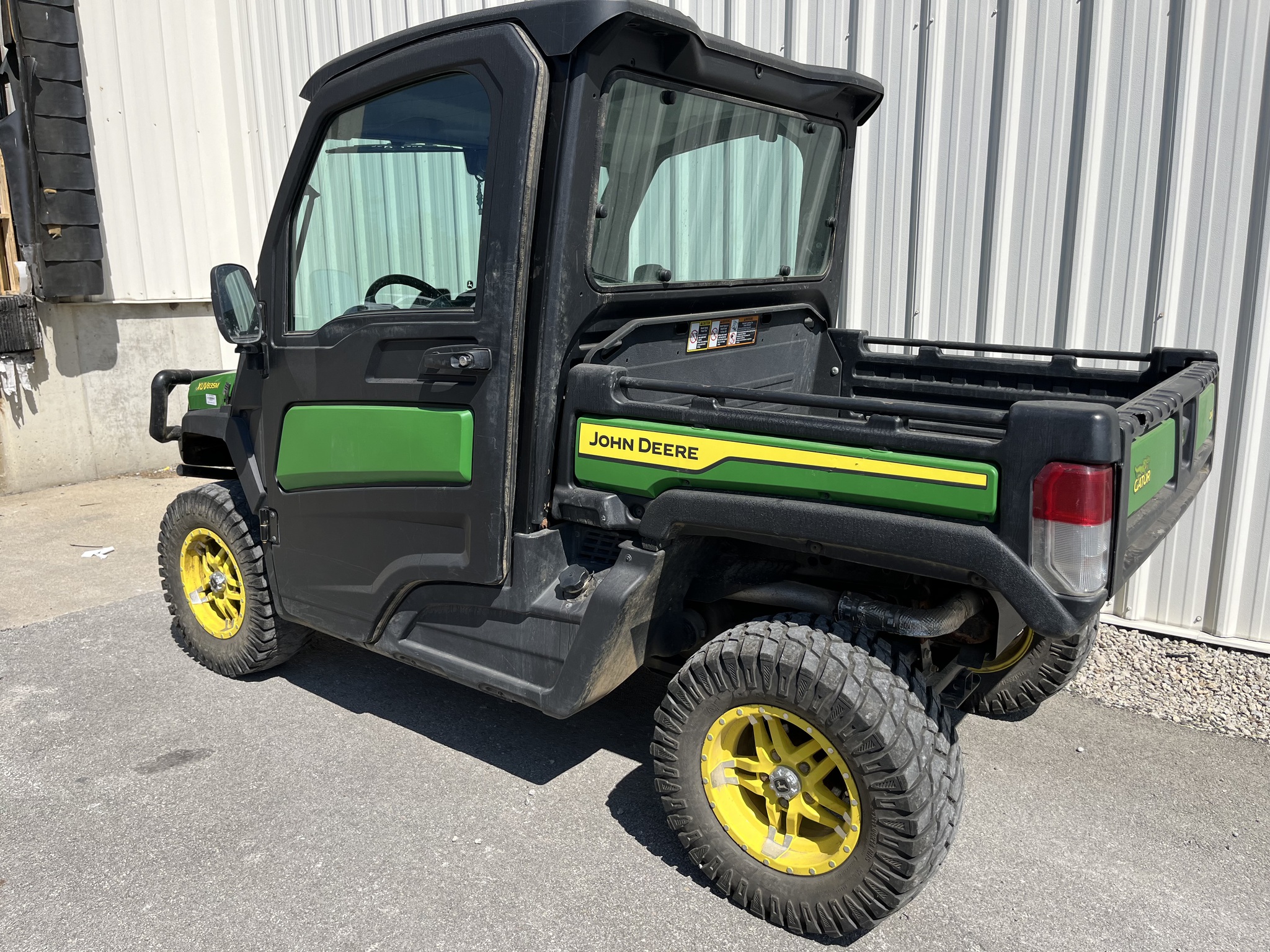 2023 John Deere XUV 835M Image 3