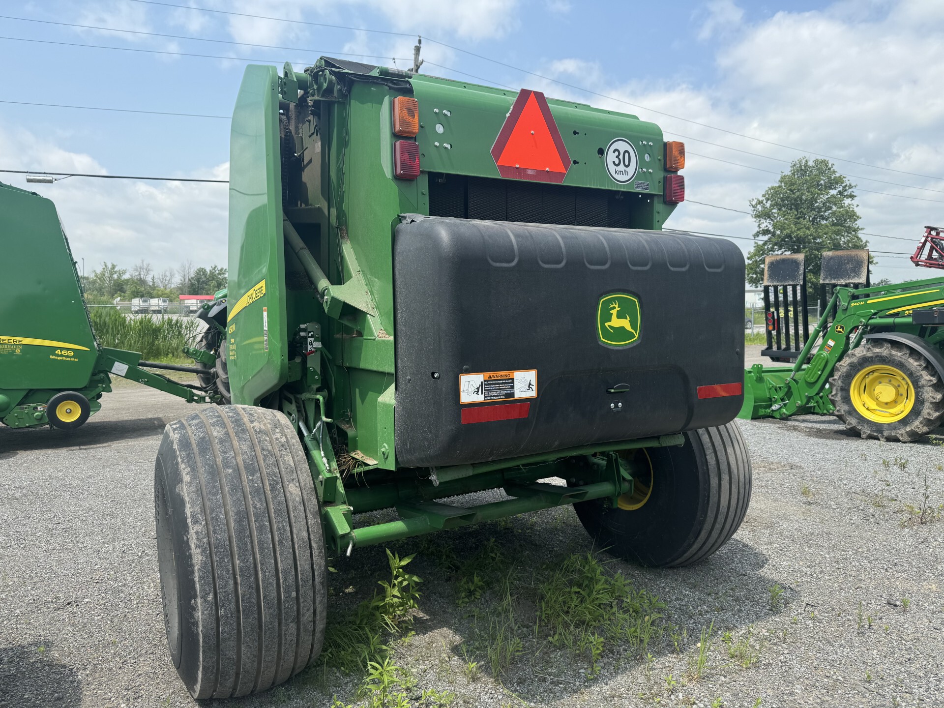 2023 John Deere 450M Image 3