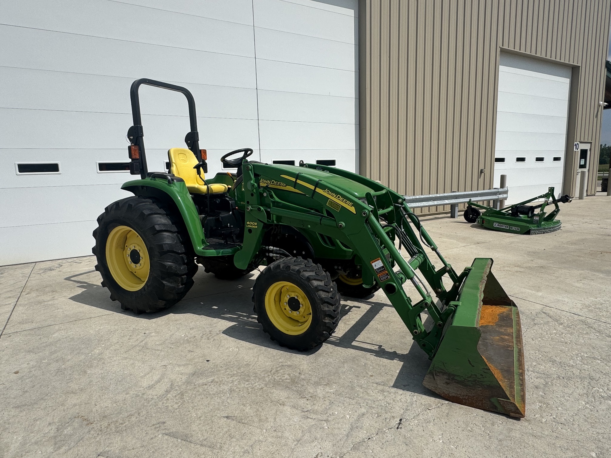 2012 John Deere 4320 Image 8