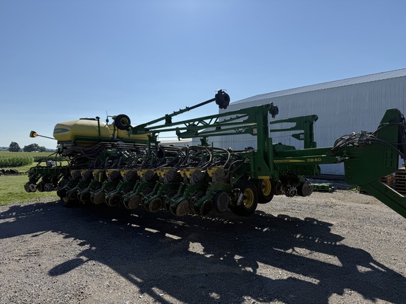 Photo of 2019 John Deere DB60