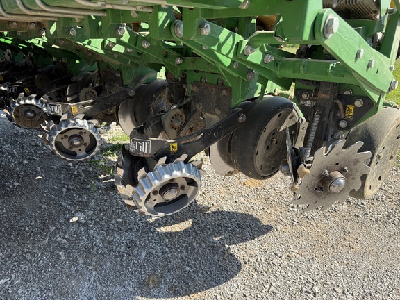 Photo of 2019 John Deere DB60