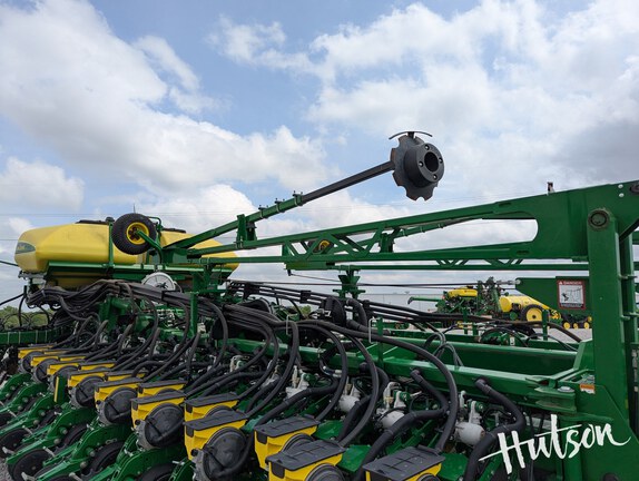 Photo of 2019 John Deere DB60