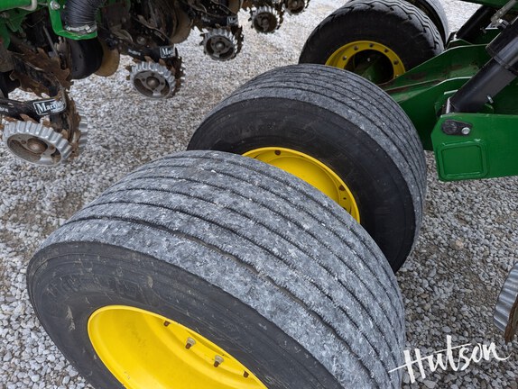 Photo of 2019 John Deere DB60