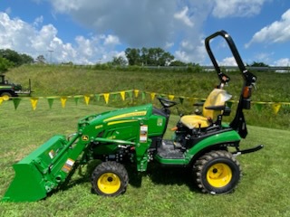 2025 John Deere 1025R Image 2