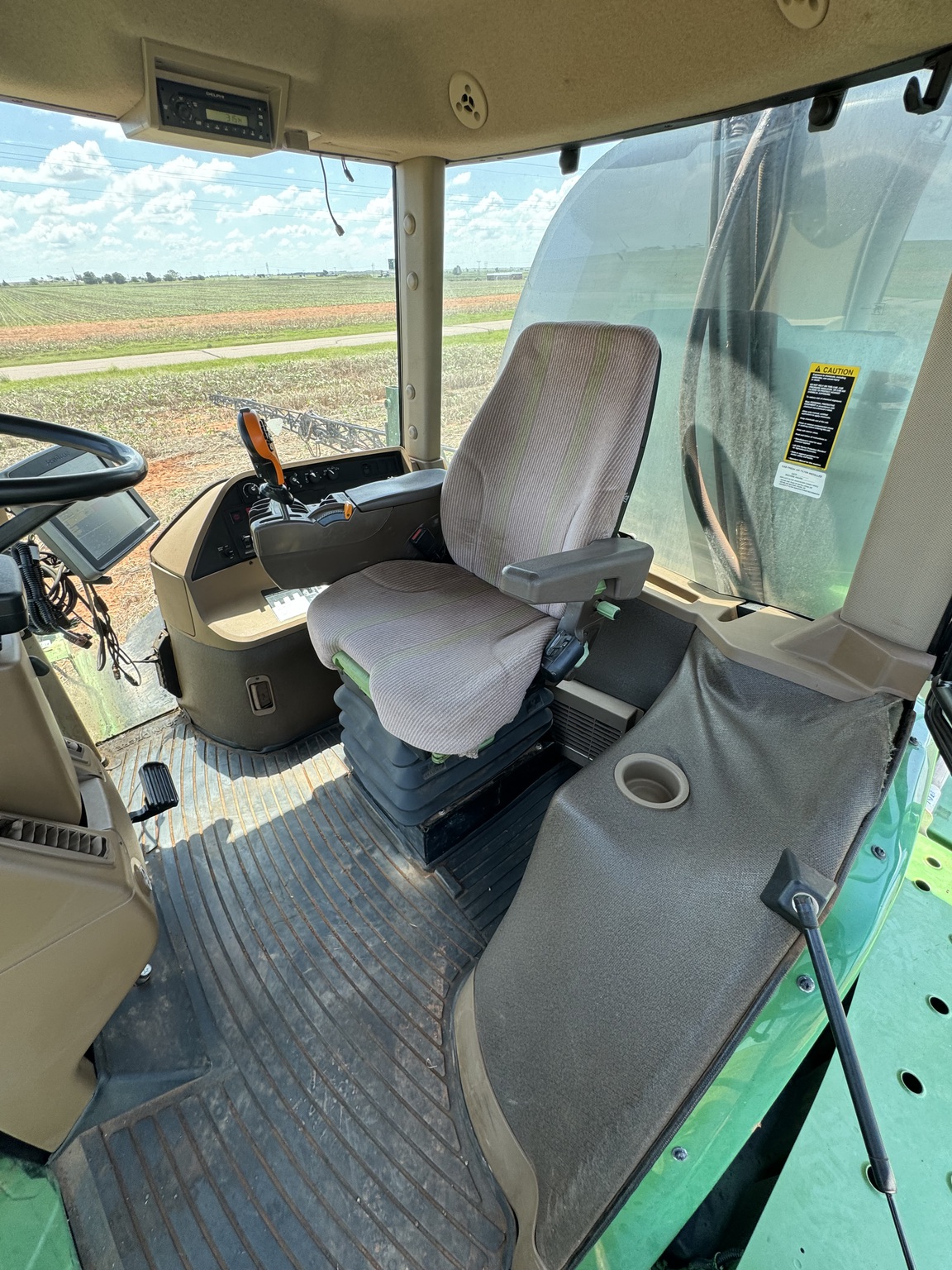 2011 John Deere 4830 Image 10